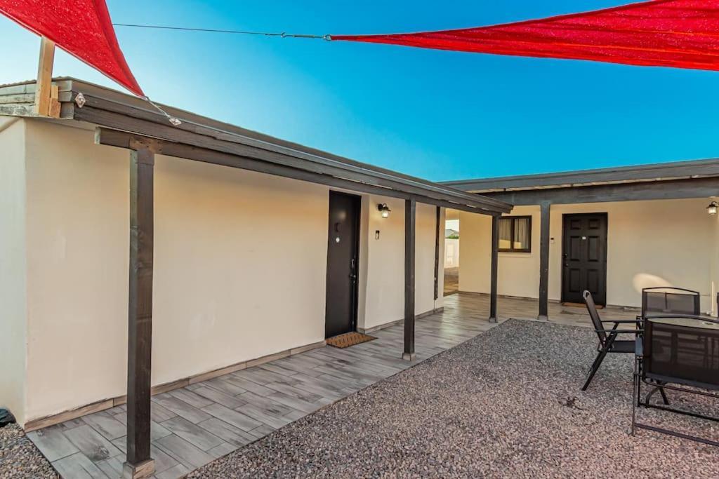 Phoenix Retreat - Studio With King Bed - 10 Min From Airp - Unit C 外观 照片
